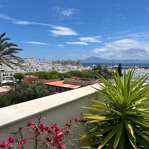 Sun Es Playa, Centro Y Vistas Al Estrecho Apartment